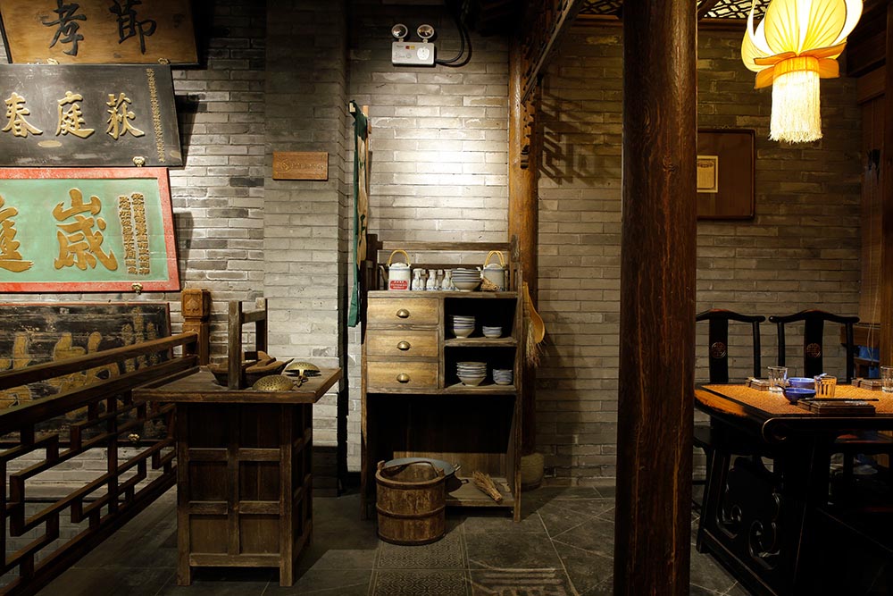 实木家具工厂 老榆木家具 老门板家具 仿古做旧家具 实木家具工厂 老榆木家具 老门板家具 仿古做旧家具