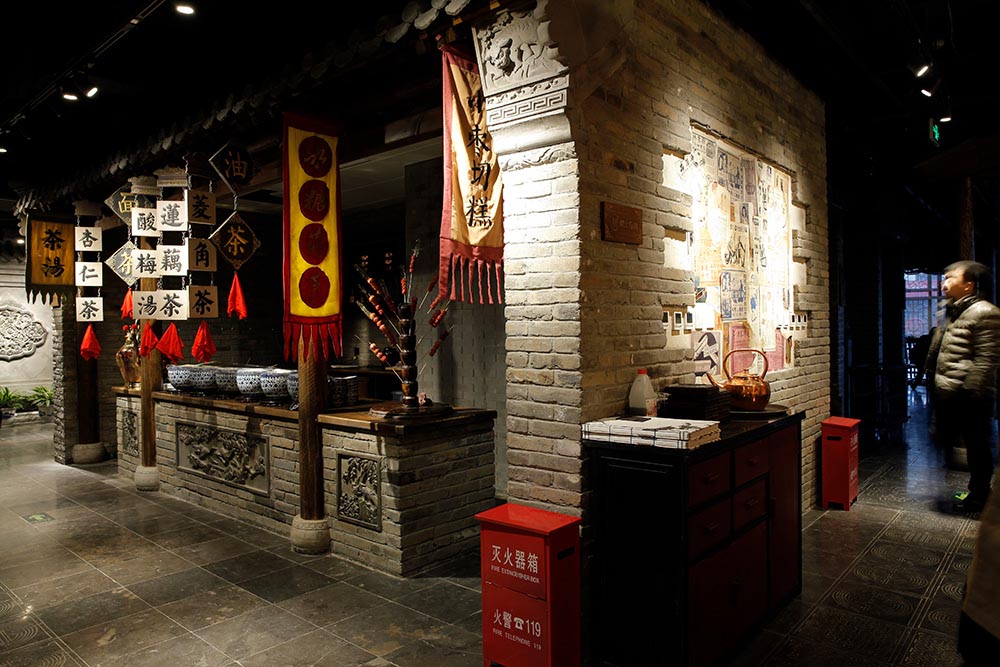 实木家具工厂 老榆木家具 老门板家具 仿古做旧家具 实木家具工厂 老榆木家具 老门板家具 仿古做旧家具