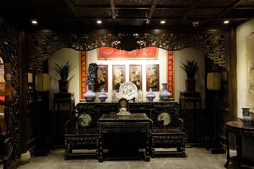 实木家具工厂 老榆木家具 老门板家具 仿古做旧家具 实木家具工厂 老榆木家具 老门板家具 仿古做旧家具