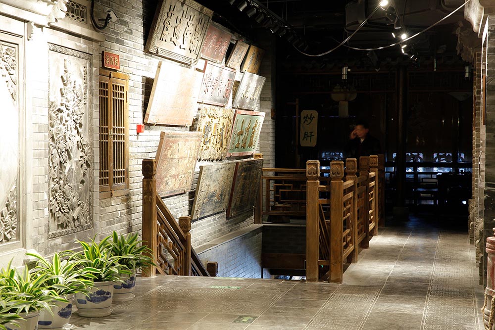 实木家具工厂 老榆木家具 老门板家具 仿古做旧家具 实木家具工厂 老榆木家具 老门板家具 仿古做旧家具