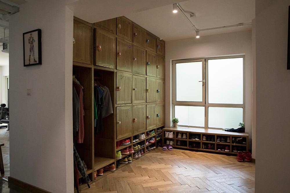 实木家具工厂 老榆木家具 老门板家具 仿古做旧家具 实木家具工厂 老榆木家具 老门板家具 仿古做旧家具